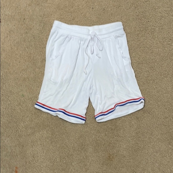 Pajama set - Picture 2 of 3